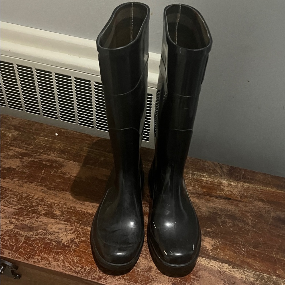 Burberry Black Rain Boots with Red Logo